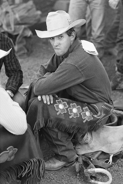 Mark_Scott_copyrighted_image_Waiting_to_Ride