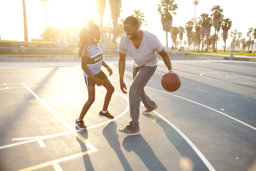 father_n_dauchter_basketball